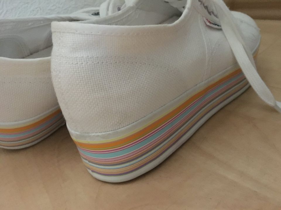 weiße Canvas Stoffschuhe Sneaker mit Plateausohle Gr.40 gelb blau in Bonn