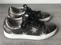 Stokton Sneaker Gr. 40 Leder anthrazit metallic grau Sterne Italy Wiesbaden - Nordenstadt Vorschau