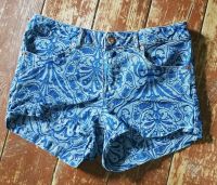 schöne kurze Shorts_H & M_ausgefallen_Gr. 36 Niedersachsen - Helmstedt Vorschau