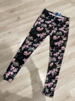 Adidas Leggings Leggins Sporthosen Hosen Blumenprint Gr. 34 XS Rheinland-Pfalz - Ilbesheim Vorschau