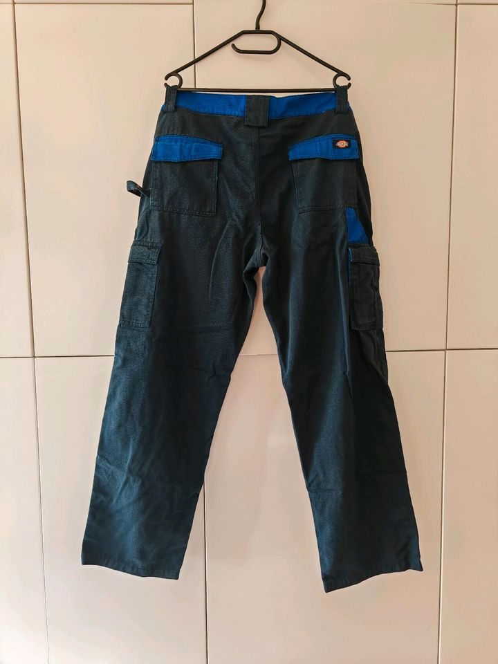 Arbeitshose Gr. 56 "Dickies" in Röbel