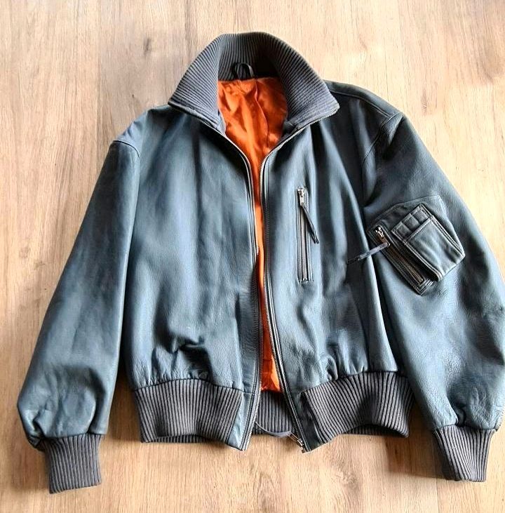 Fliegerjacke Bomberjacke Original Bundeswehr XL in Adorf-Vogtland