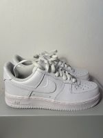 Nike Air Force 1 Sneaker Gr. 40,5 Neuwertig weiß white Aachen - Aachen-Mitte Vorschau