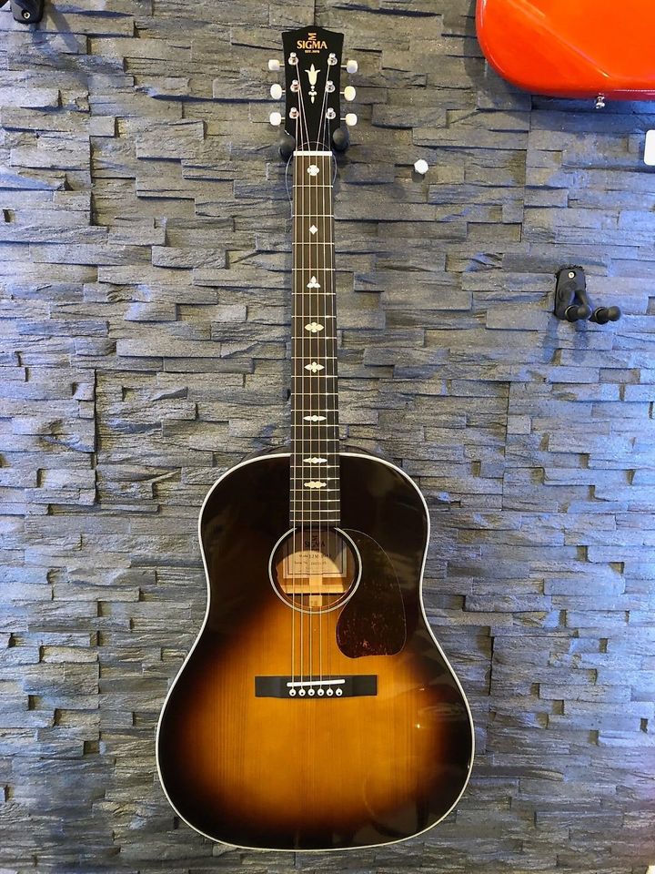 SIGMA SJM-SG45 massiv Adirondack Mahogany J 45 in Hannover