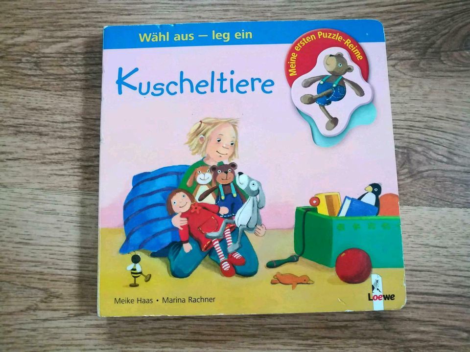 4 kindgerechte farbenfrohe Kinderbücher in Zielitz