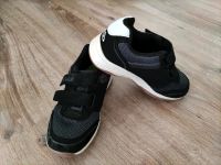 Hallenschuhe schwarz Gr 31 Nordrhein-Westfalen - Herford Vorschau