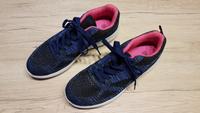 blau / schwarze Stoffschuhe, Freizeitschuhe, Sneaker, Gr. 39 Leipzig - Meusdorf Vorschau