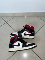 Air Jordan 1 Mid black gym red 38.5 Berlin - Charlottenburg Vorschau
