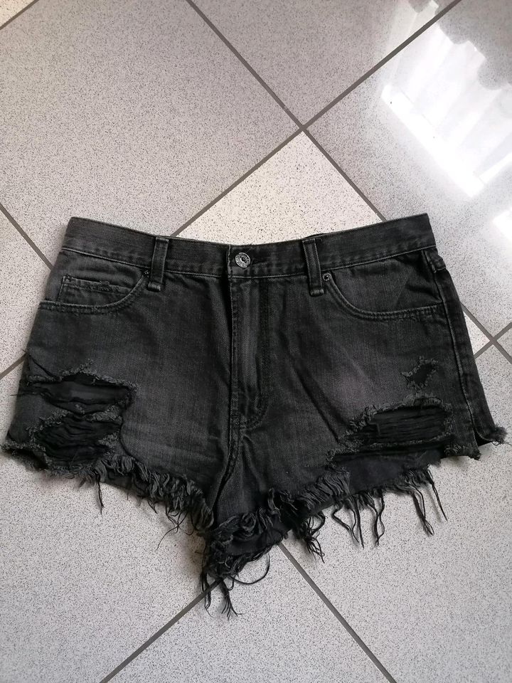 Abercrombie&Fitch high rise Short, kurze Hose, 4, W27 schwarz in Ellingen