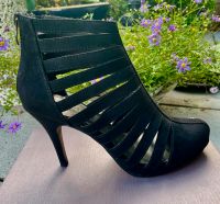 NEU u. OV! High Heel Pumps schwarz Knöchel Gr. 39 Tamaris Rheinland-Pfalz - Hütschenhausen Vorschau