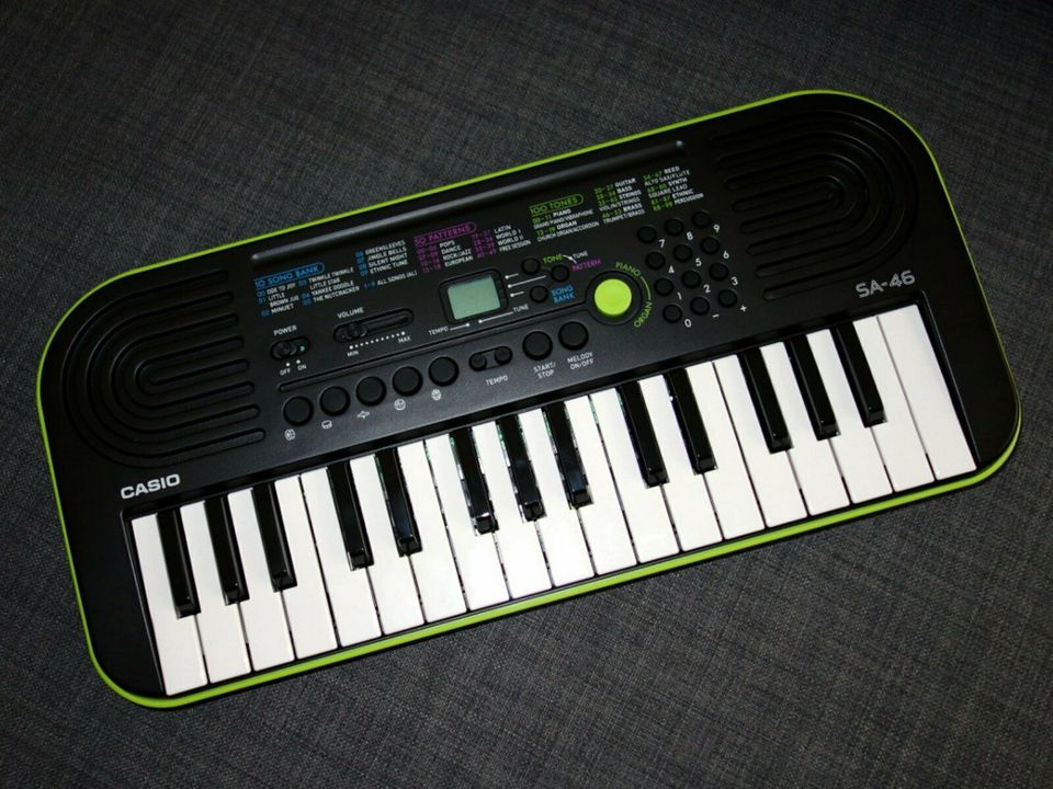 Suche kleines Keyboard Casio SA-5 SA-46 Yamaha PSS-50 auch defekt in Ballenstedt