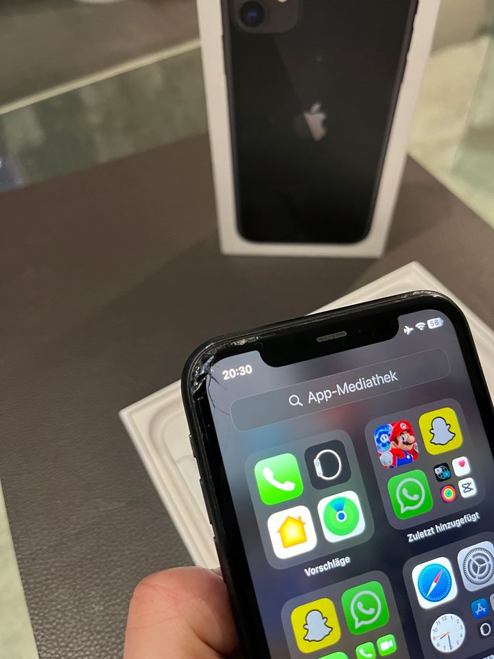 iPhone 11 64 Gb schwarz mit OVP in Suhl