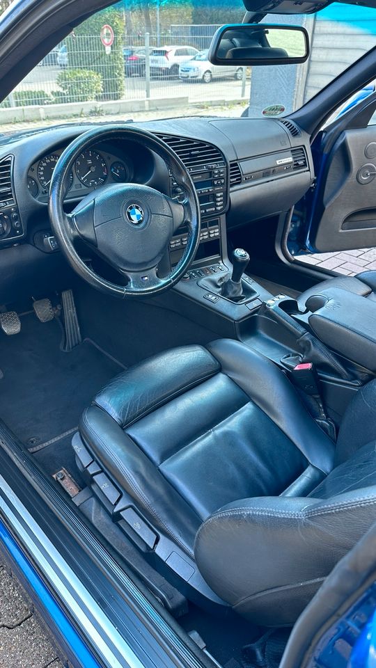 BMW E36 323i Coupe M Paket ab Werk Avusblau E36 323 in Neuss