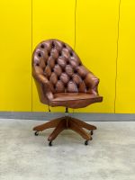 Original englischer Chesterfield Sessel . bürostuhl  RETRO-ANTIK Nordrhein-Westfalen - Ratingen Vorschau