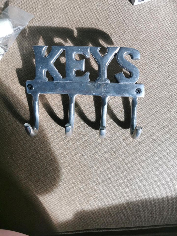 Schlüsselbord Metall in Essen