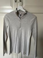 Takko Shirt Rippshirt grau Zipper Gr. S NEUwertig Sachsen-Anhalt - Genthin Vorschau