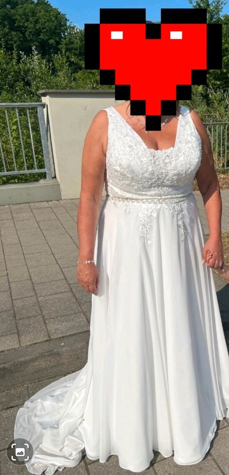 Brautkleid hochwertig in Herten