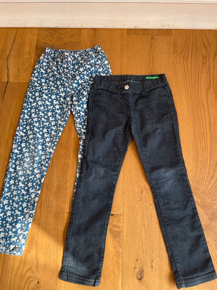 Jakoo Pferde  Benetton Jeggings Jeans Hose Gr.128 Gr.124 in Rutesheim  