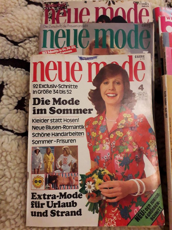 Modezeitschriften,Burda Schnitte mit Beschreibung in Kaltenholzhausen