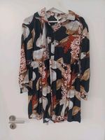 Locker geschnittenes Minikleid mit Blumenprint Herbst Oversized Bochum - Bochum-Ost Vorschau