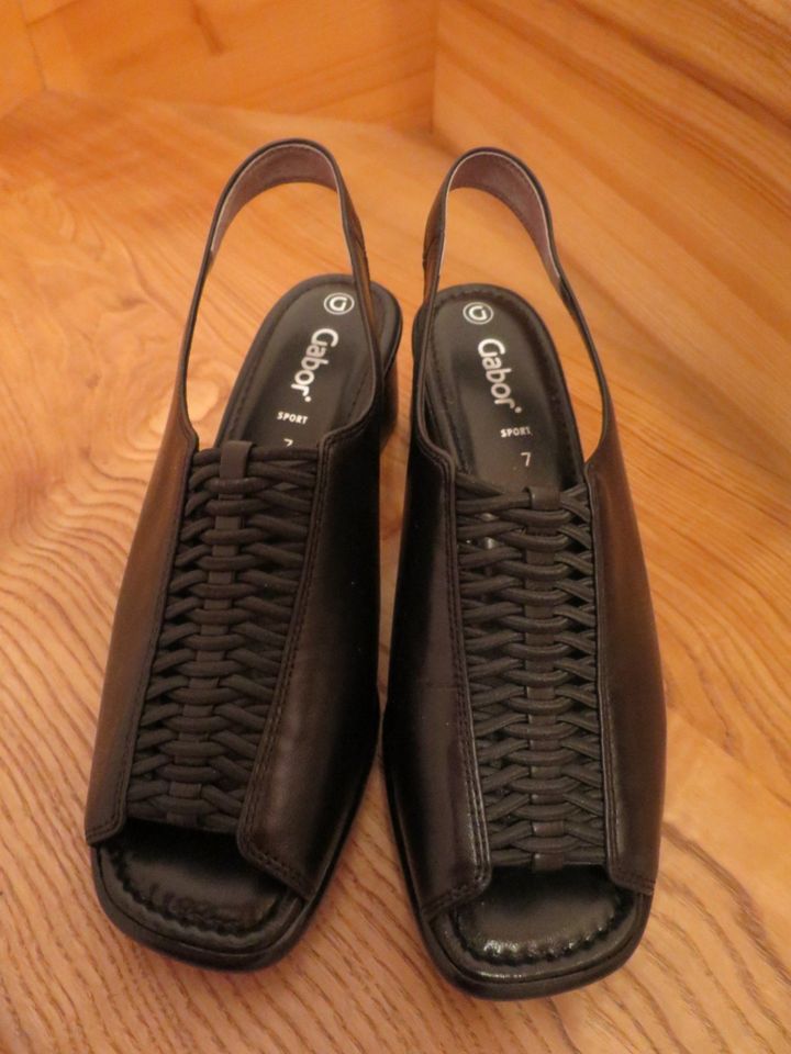 Neue Sandaletten schwarz von Gabor, Damenschuhe in Warngau