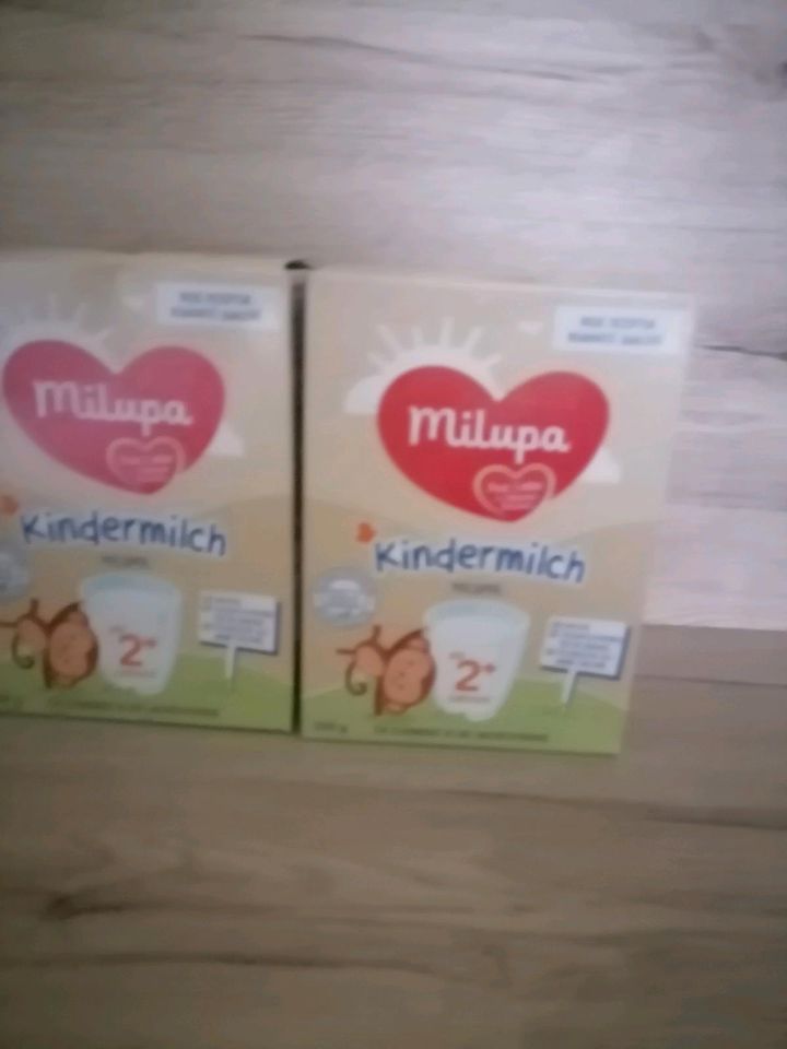 Ich verkaufe 2 Kartons Milch, sie sind neu versiegelt in Cloppenburg
