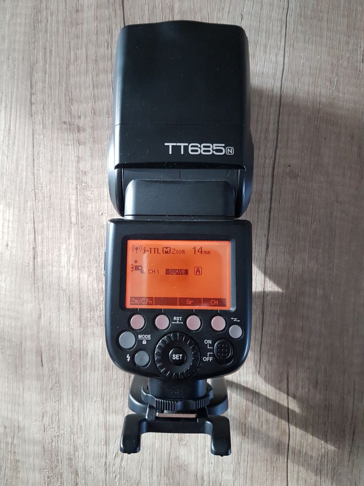 GODOX TT 685 (N) Nikon Blitzgerät in Bad Lippspringe