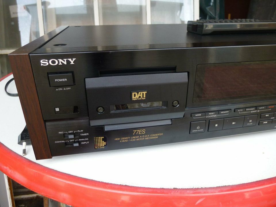 Sony DTC-77ES High-End DAT-Recorder, schwarz, Top-Zustand in Gütersloh