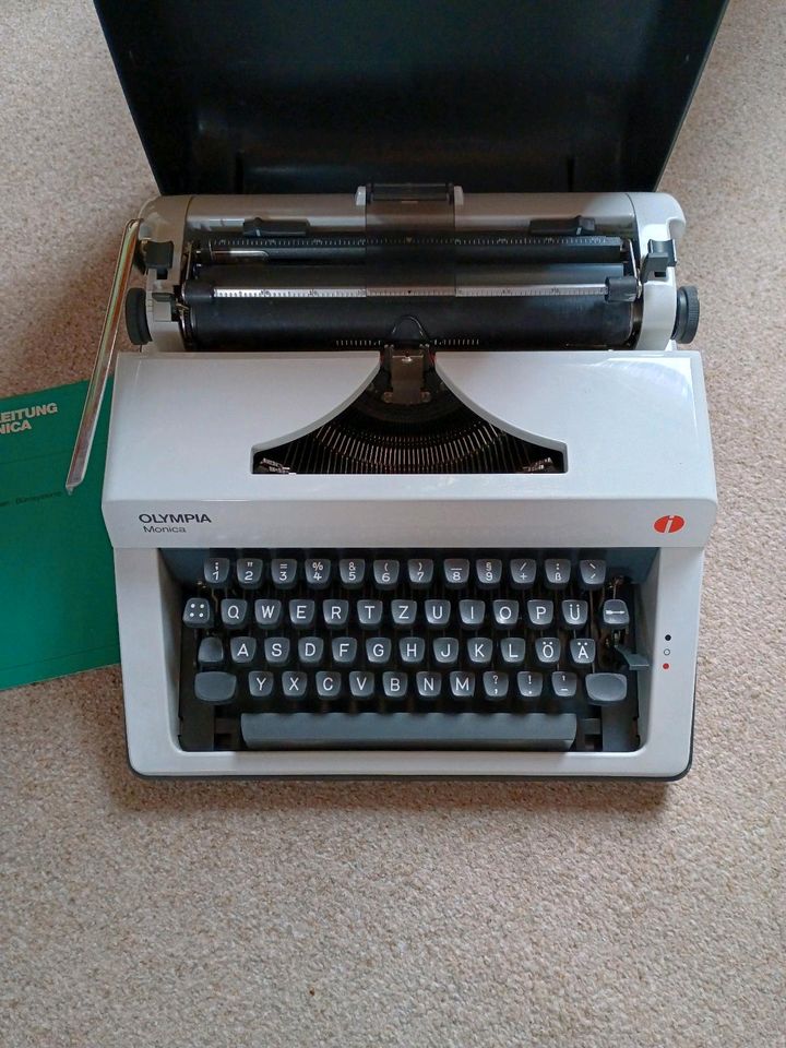 Koffer Schreibmaschine in Verden