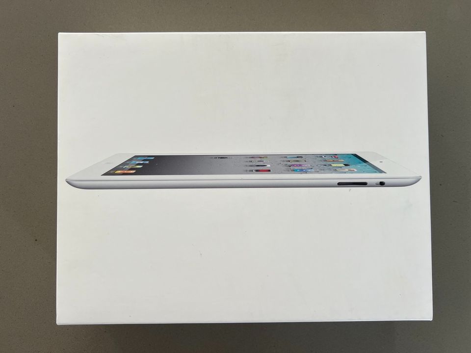 iPad 2 Karton / Verpackung / 64 GB White / Jahr 2011 in Bielefeld