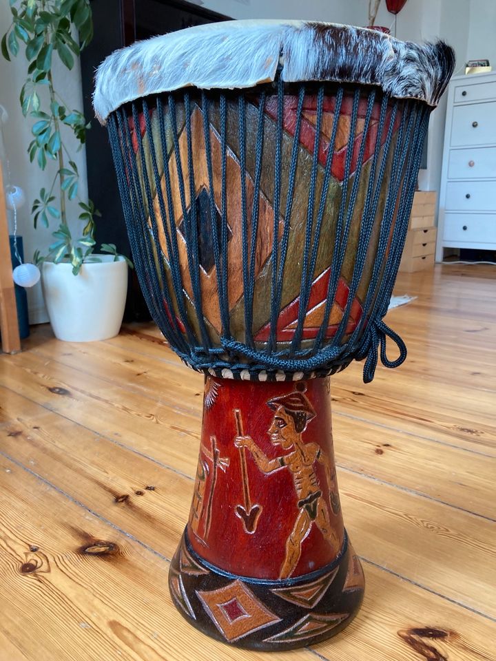 Djembe - Trommel aus Senegal, Westafrika in Berlin