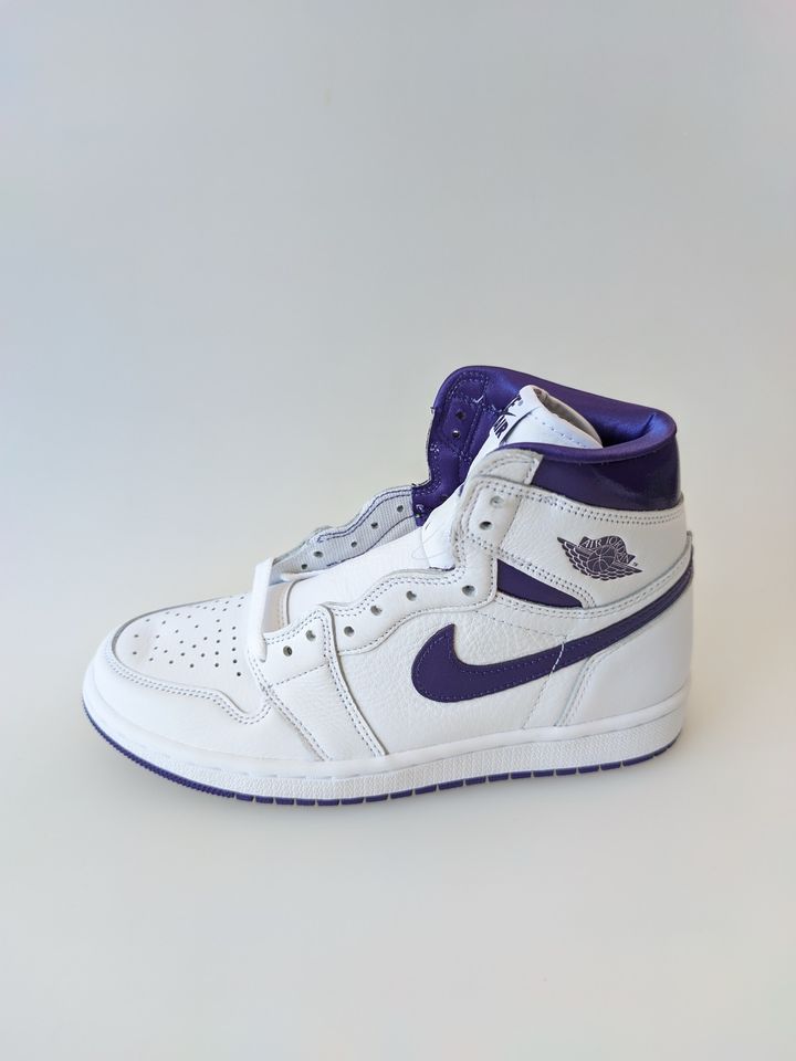 Nike Air Jordan 1 retro high court purple in Größe 37,5 in Stuttgart