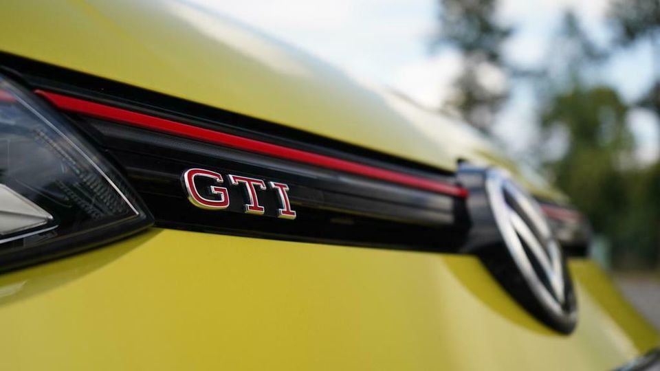 VW Golf 8 GTI Clubsport Autovermietung Mietwagen Automieten Rent a car in Berlin