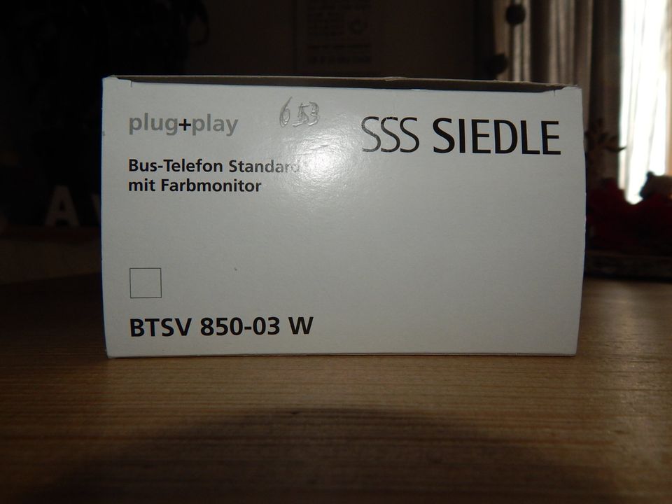 BUS-Telefon mit Farbmonitor SSS Siedle BTSV 850-03W Sprechanlage in Wildsteig