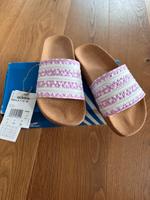 Neue Adidas Adiletten Gr. 36 / 37 flieder Kr. München - Baierbrunn Vorschau