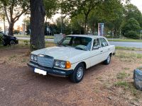 Mercedes W123 240Diesel USA Modell, Bj.79 H-Zu. Klima! Festpreis Düsseldorf - Friedrichstadt Vorschau