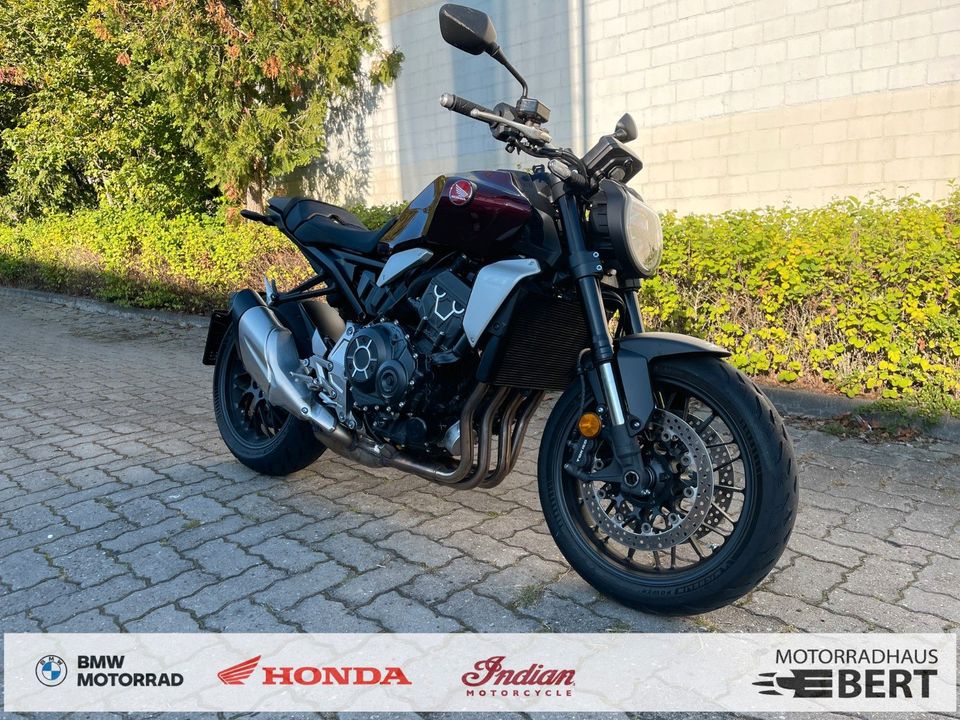 Honda CB1000R 2023er / Finanzierung o. Leasing in Höchberg