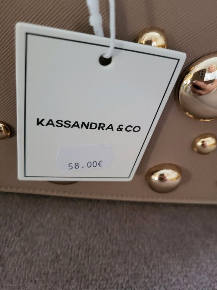 Mega schöne Damen Tasche, Farbe Beige mit gold in Köln