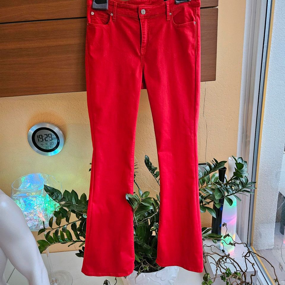 Armani Exchange Jeans Hose rot Butcut Gr.30 D36 perfekter Zustand in Kiel