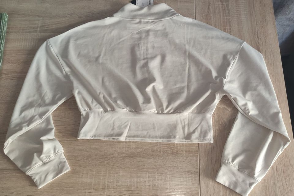 PUMA Cloudspun crop leichtes Shirt beige L XL NEU in Saarbrücken