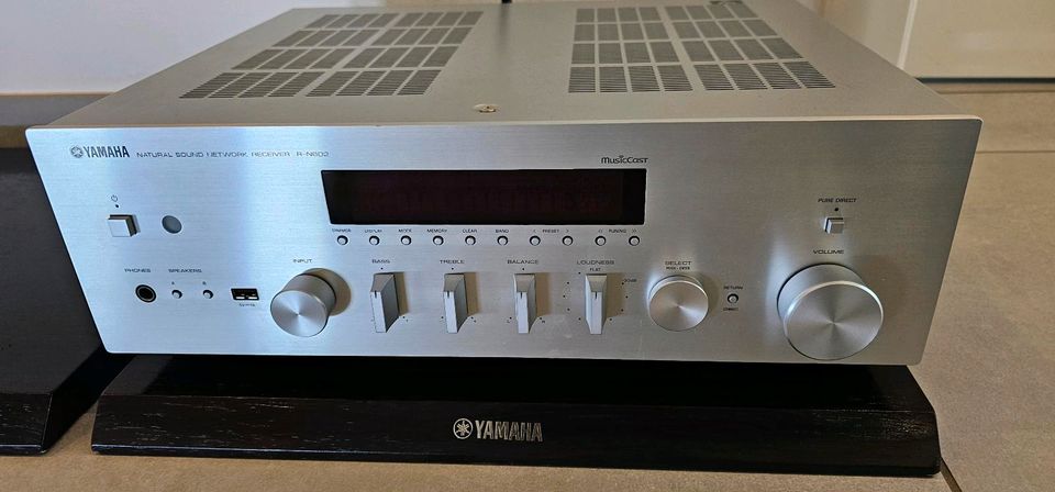 YAMAHA R N 602 Musiccast Netzwerk Stereo Receiver in Berlin