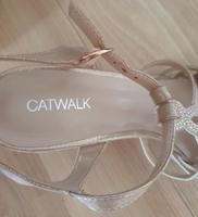 Sandalen von Catwalk, Größe 39, Absatzhöhe 9 cm, Pankow - Heinersdorf Vorschau