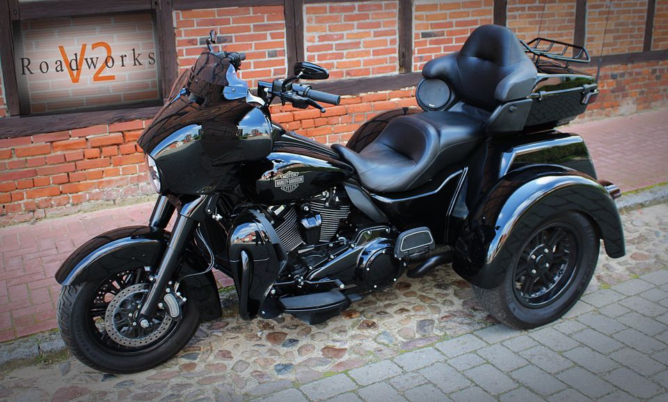 Harley Davidson M8 Trike Tri Glide 107cui  FLHTCUTG in Stelle