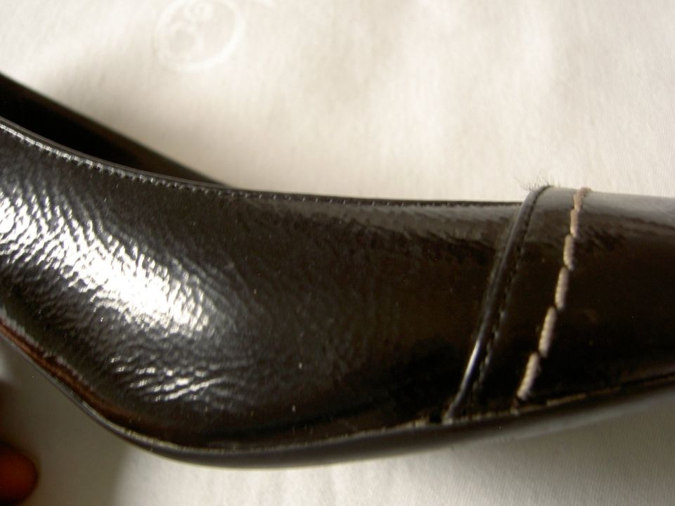 Peeptoe-Pumps von Högl schwarz Lackleder, Gr. 4(37), gut erhalten in Tittling