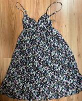 Sommerkleid Trägerkleid H&M Größe 34 Blumen neu Thüringen - Bad Blankenburg Vorschau