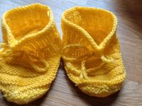 Gestrickte Schuhe, Babyschuhe, Socken ab Geburt, neu, gelb Bayern - Rennertshofen Vorschau