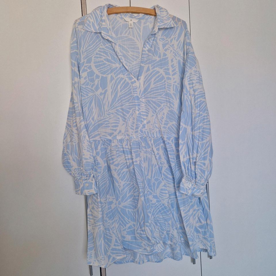 Blusenkleid Tunika H&M hellblau frühling Größe L in Grebenau