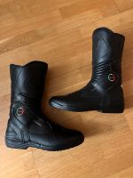 Motorradstiefel von Vanucci Größe 46 absolut NEUWERTIG Nordrhein-Westfalen - Fröndenberg (Ruhr) Vorschau