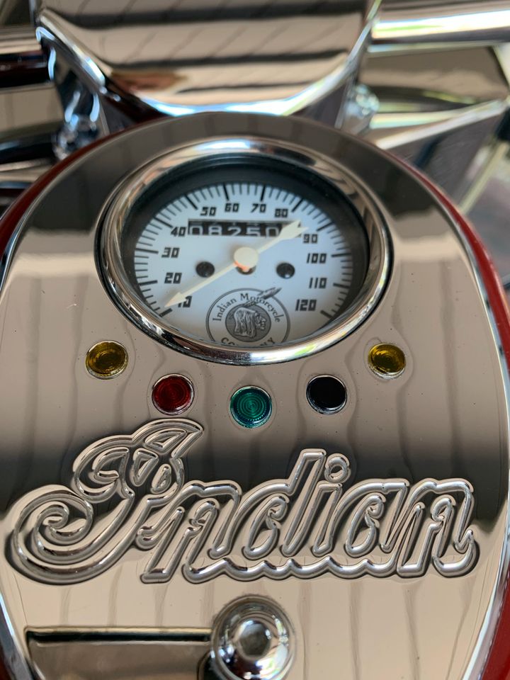 Indian Chief Roadmaster S&S aus der Gilroy Ära in Werl