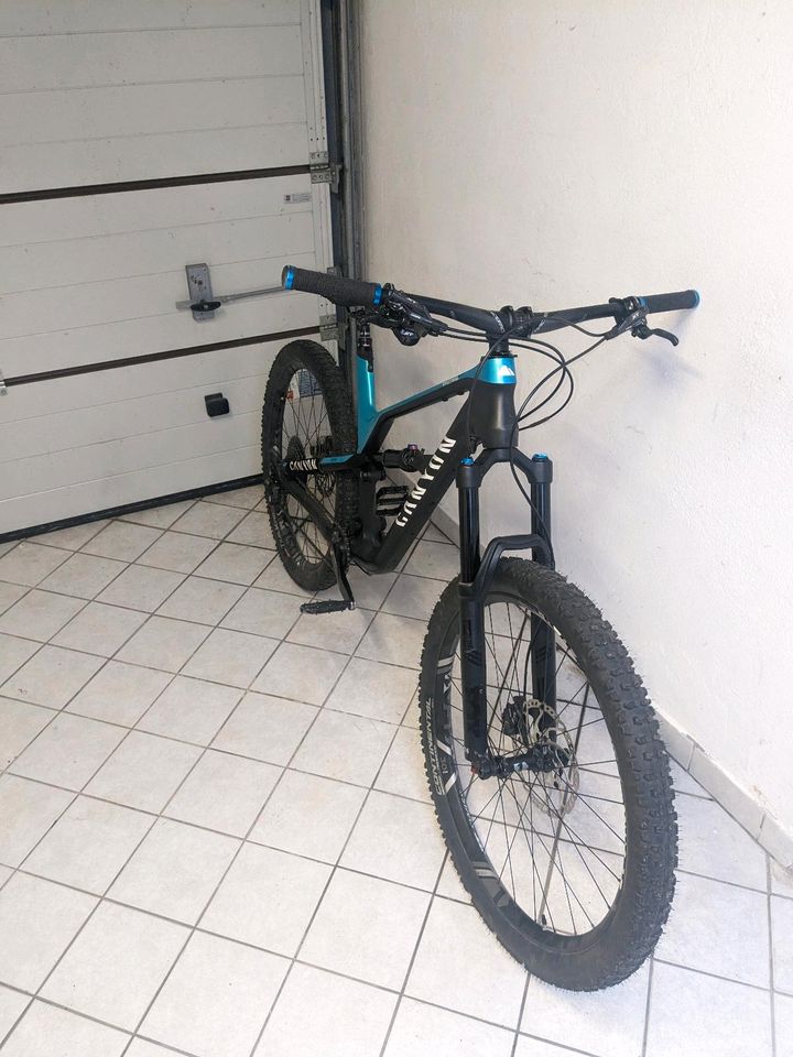 Canyon Spectral CF 9 ( L ) ( 27,5 ) Carbon MTB in Brunsbuettel